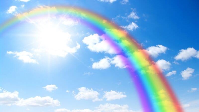 空に届く虹