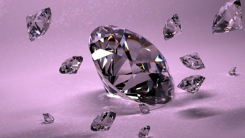 【自分の遺骨をどうする】美しいダイヤモンドに変身