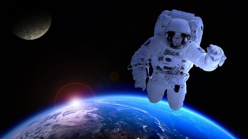 天才育児の極意⑥尊重：子どもの自主性と挑戦する姿勢を尊重。宇宙飛行士の画像