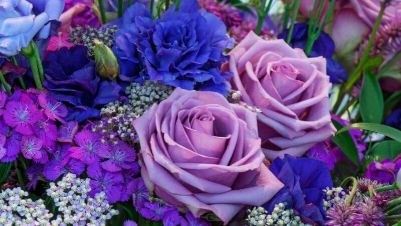 紫基調の花束