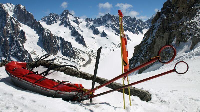 【スイスのスキー場での捜索費】救助費用は誰が払う？